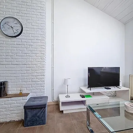 Maison Cosy & Lumineuse * Монс