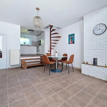 Maison Cosy & Lumineuse Mons